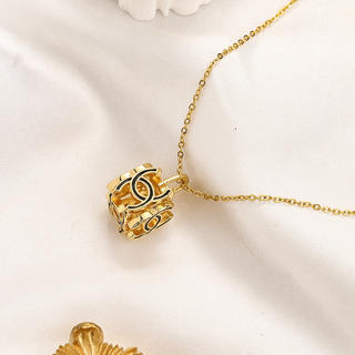 Pendant 207