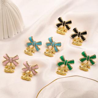 Earrings 748