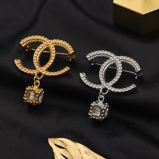 Earrings 761