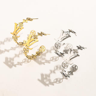 Earrings 899