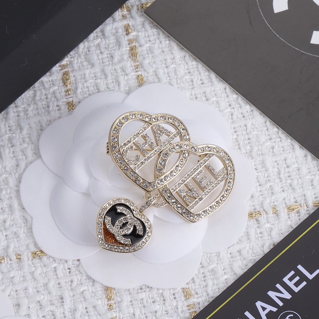 Brooch 155