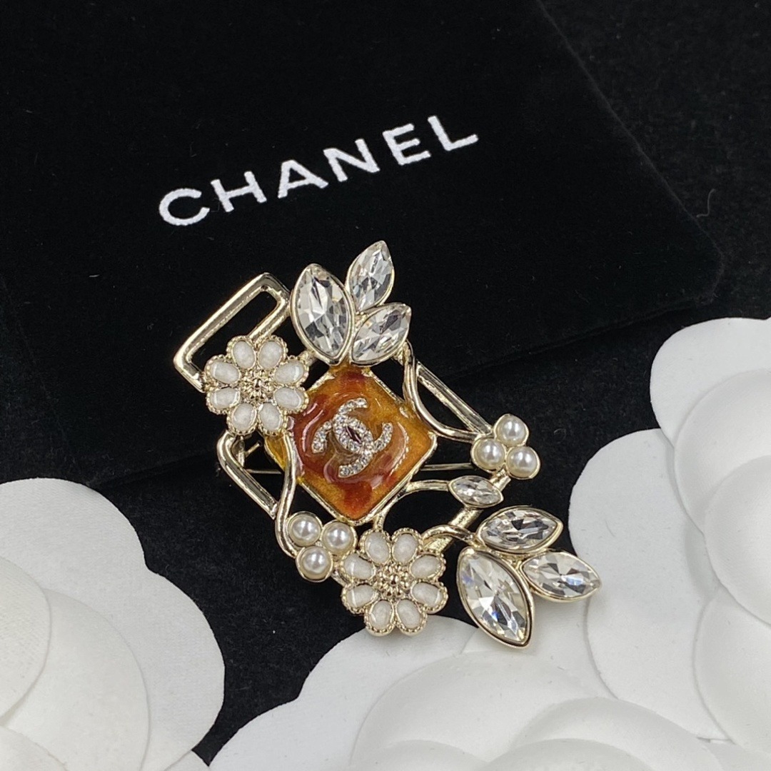 Brooch 274