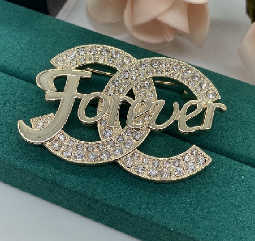 Brooch 423