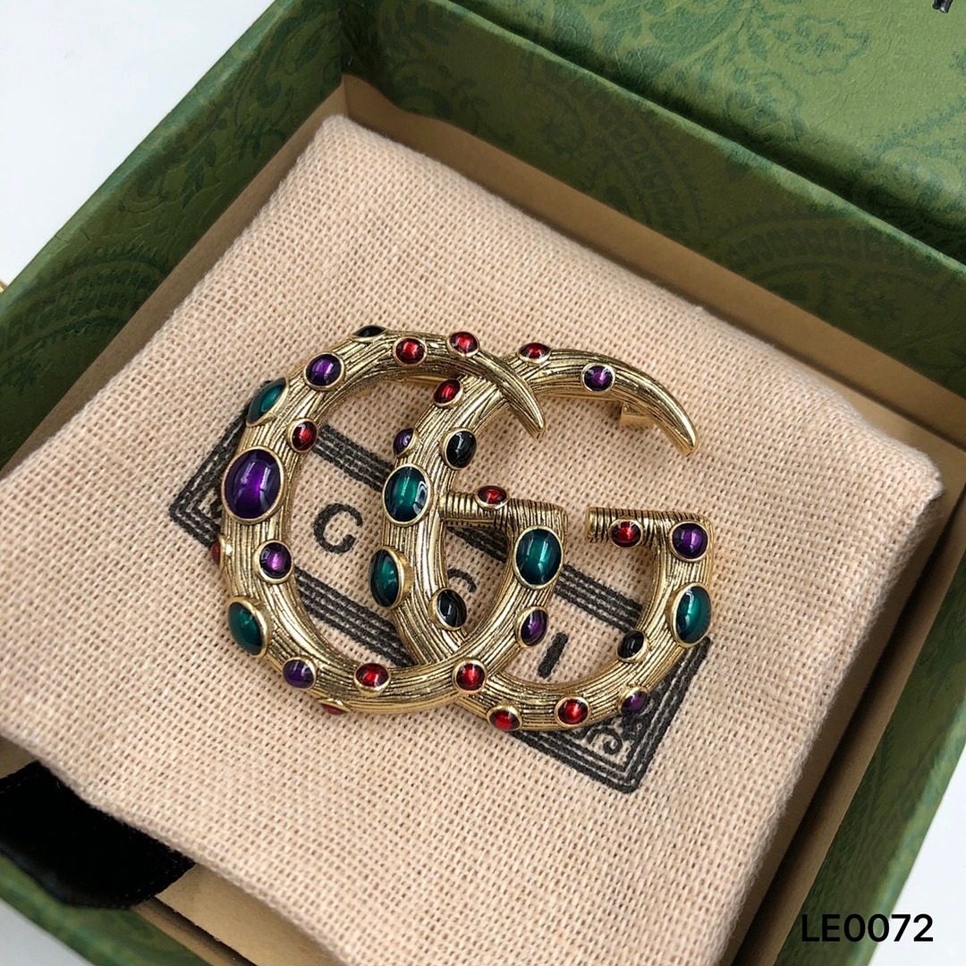 Brooch 436