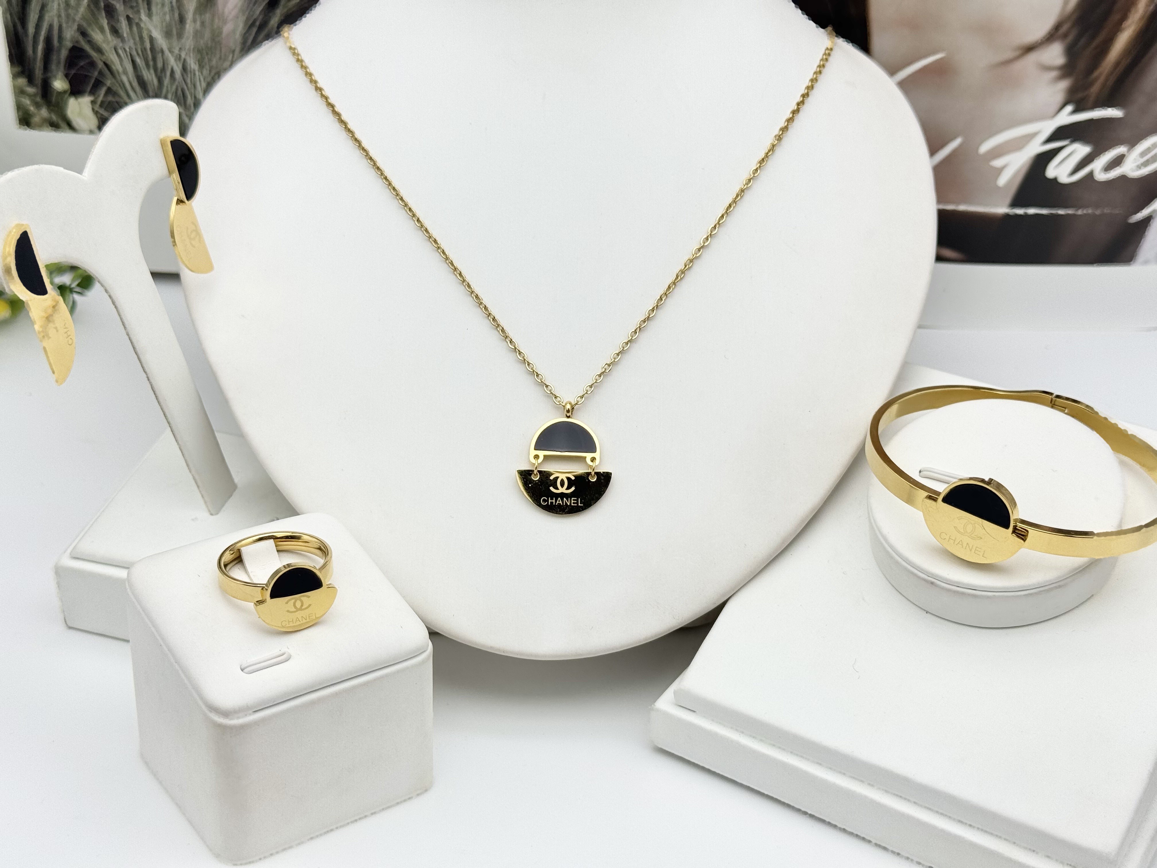 Jewelry Set 0406