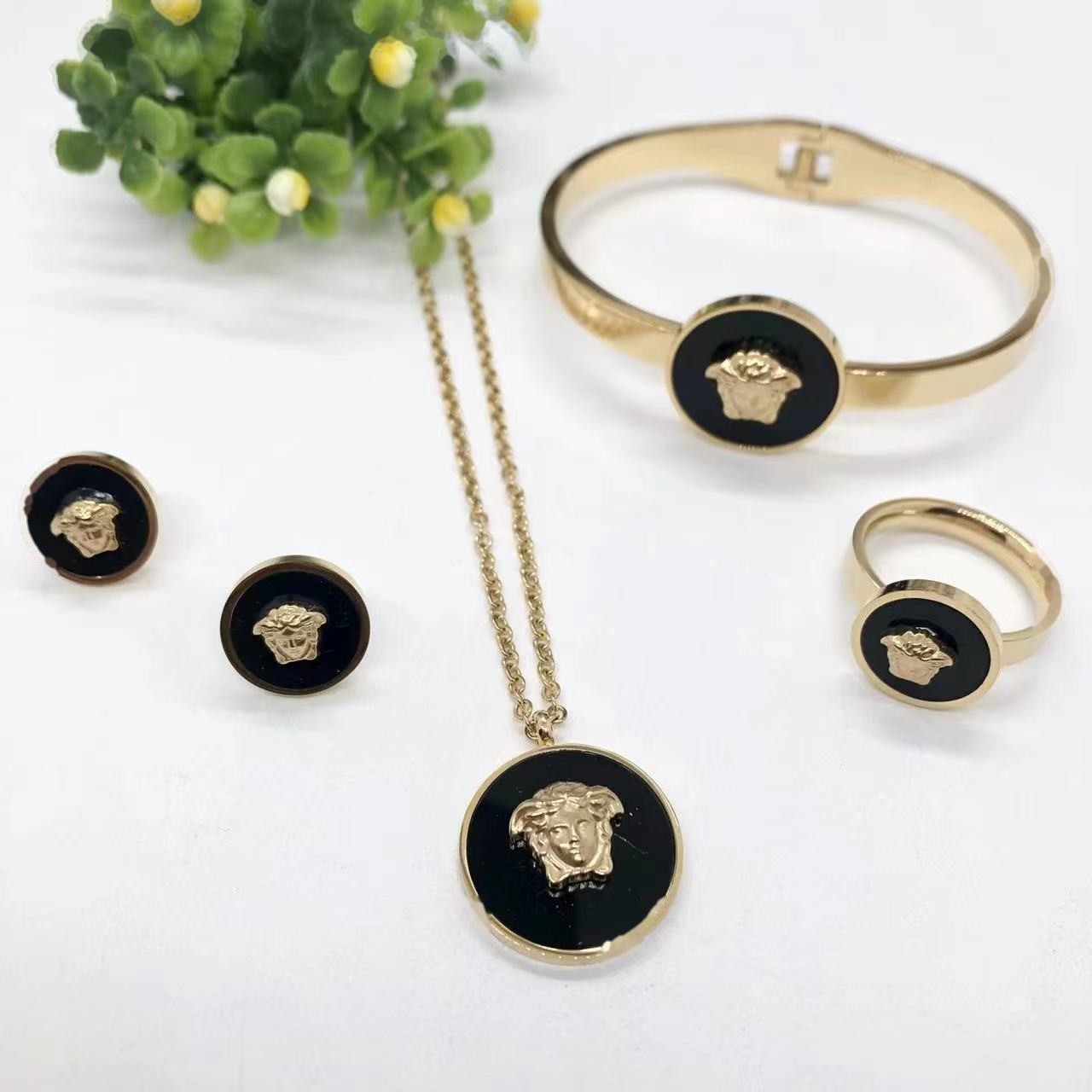 Jewelry Set 0516