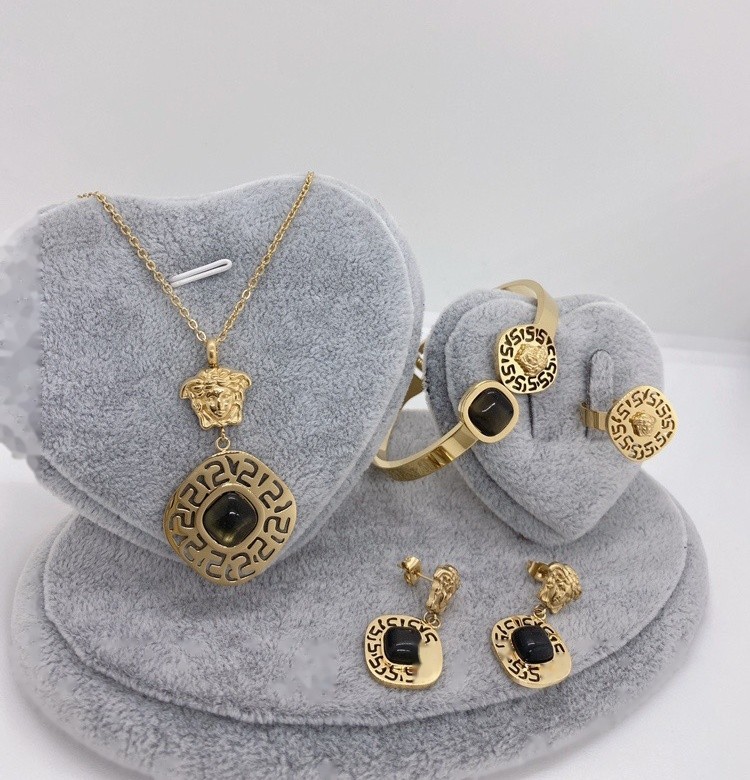 Jewelry Set 0704