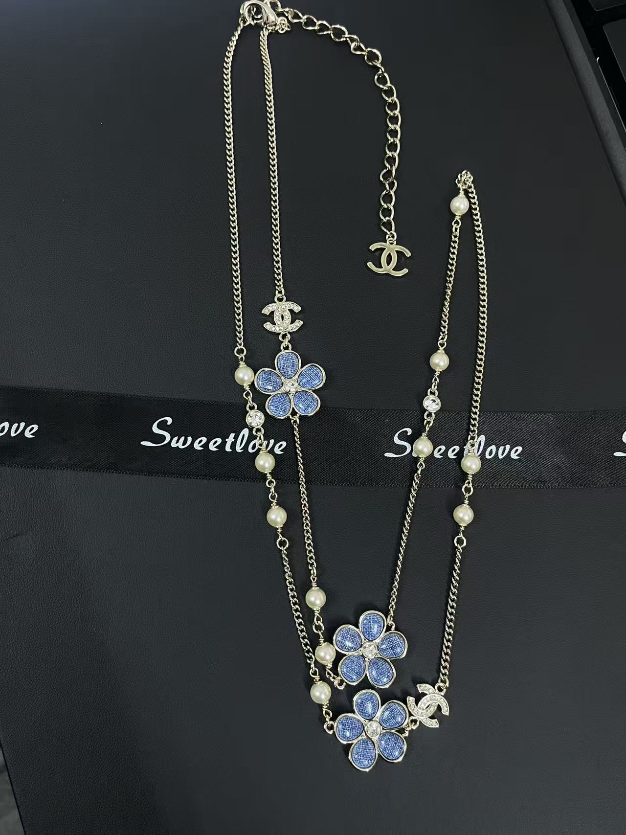 Teardrop Pendant Necklace