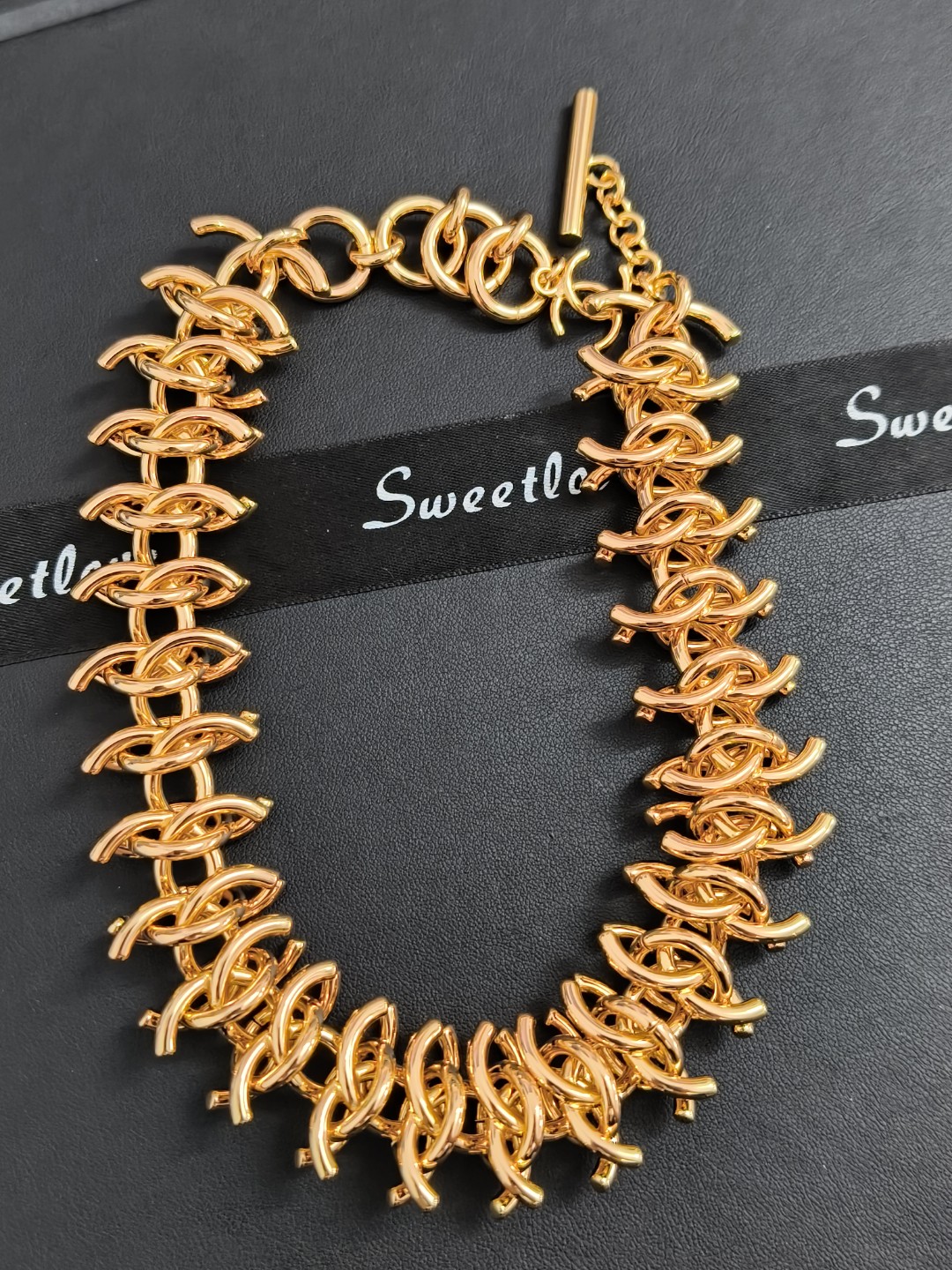 Floral Motif Necklace