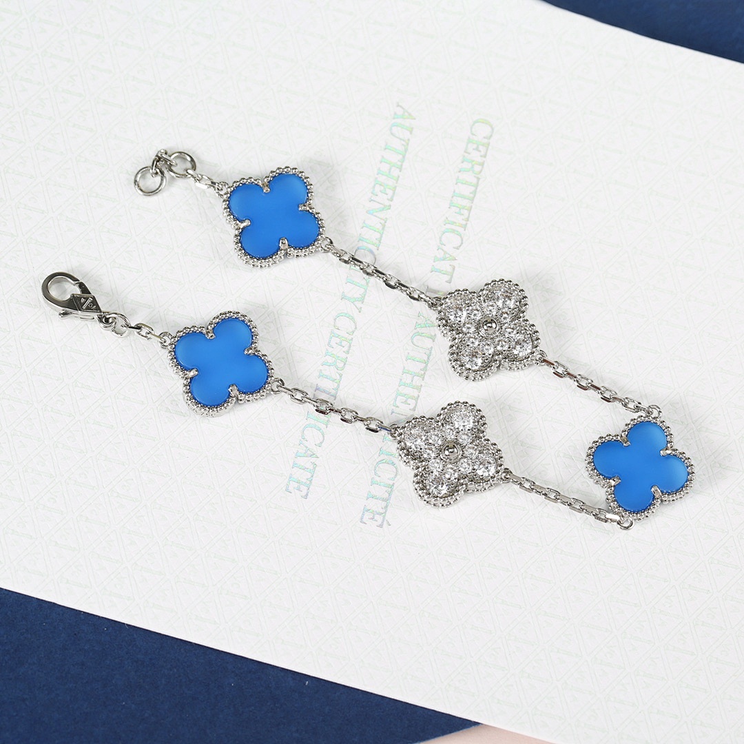 VCA Bracelet 165